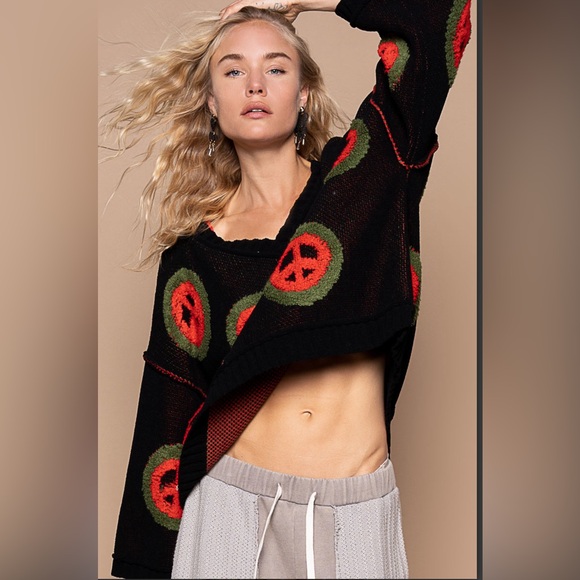 #071 Sale! POL 3 Left! Peace Sweater - Picture 1 of 6